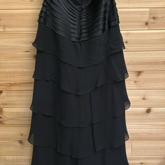 Tadashi Shoji Size 6 100% Silk Floor Length Ruffle Halter Neck Gown Maxi Dress - Picture 11 of 14